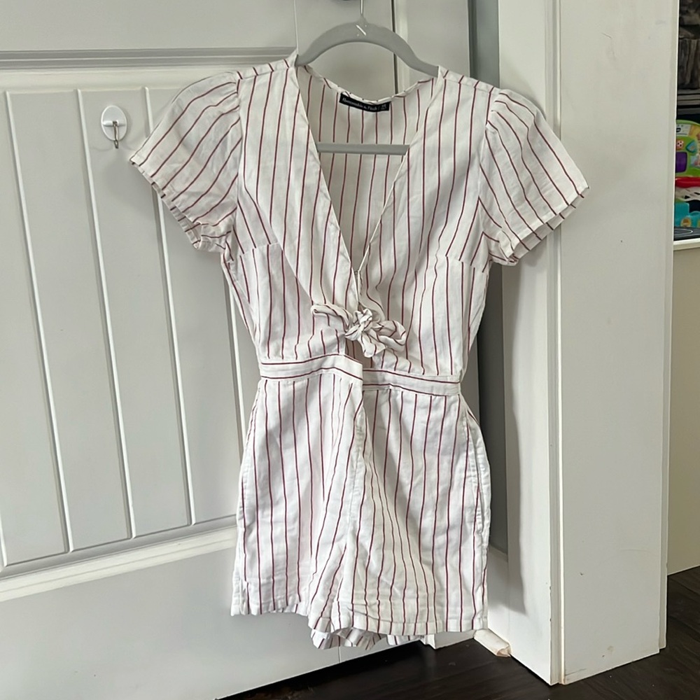 Romper from Abercrombie &Fitch. Size xs
